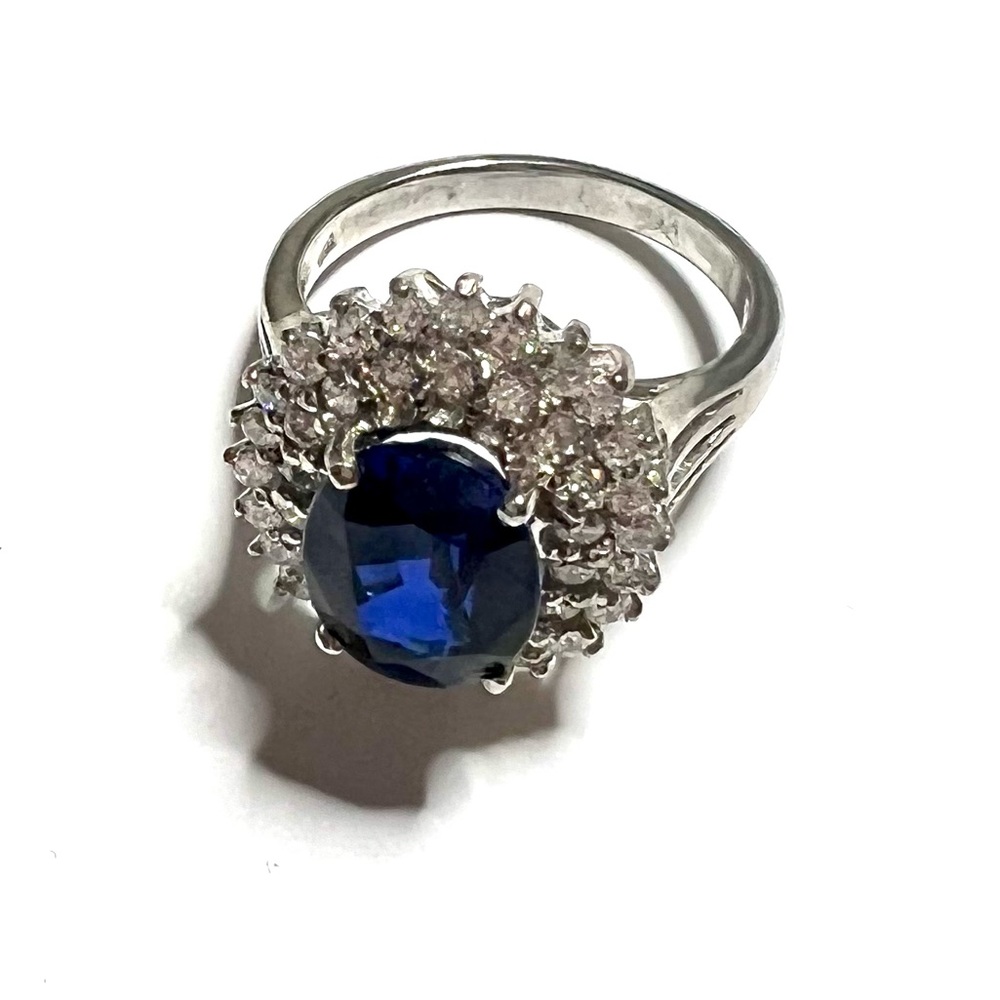 GORGEOUS 3.3 Ct NAVY BLUE SAPPHIRE & CZ 925 STERLING SILVER WOMEN COCKTAIL RING - Picture 4 of 16